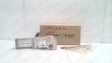 DE-STA-CO 82M-3E03H040L8, PNEUMATIC POWER CLAMP