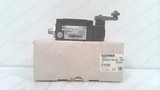 ATI 9005-20-1165-008, EUCHNER NZ.HS SAFETY SWITCH W/ LEVER ARM