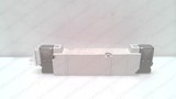 SMC SY5440-5LZ SY5000, 5-PORT SOLENOID PNEUMATIC VALVE