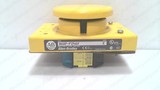 ALLEN BRADLEY 800P-F2YAV SERIES E PALM OPERATED PUSH BUTTON, YELLOW,